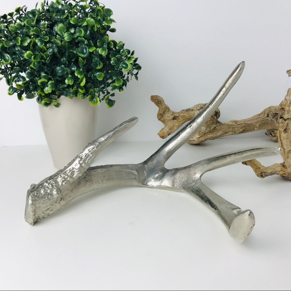 Metal antler decor jewelry holder